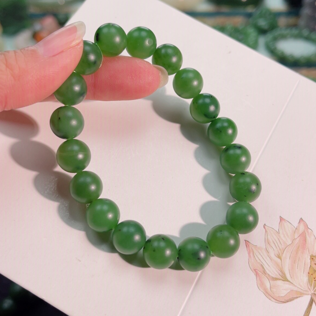 和田玉手串未镶嵌碧玉卡10