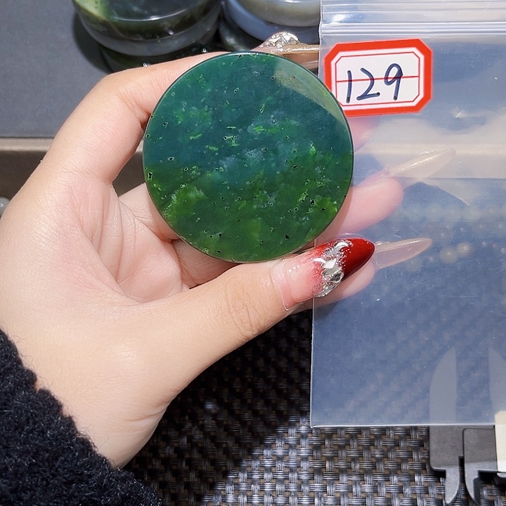 和田玉和田玉边角料随机发未镶嵌