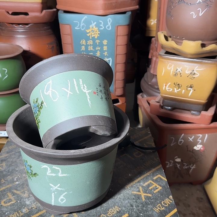 紫砂花盆紫砂花盆