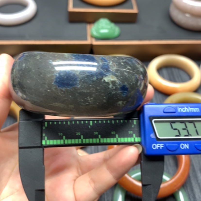 【闪购商品】石英质玉手镯未镶嵌