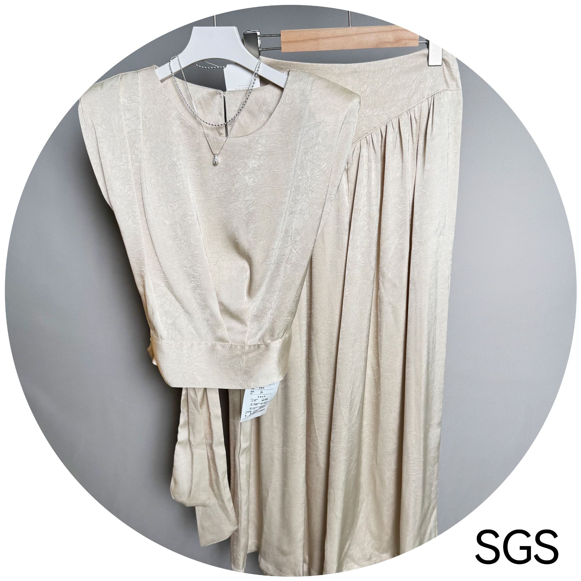 「SGS」盐系轻熟oni轻奢气质设计感无袖背心裤子春夏时尚套装