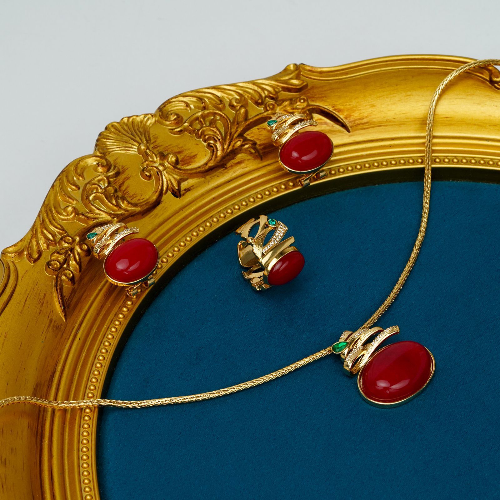 黄铜陶瓷戒指 中古复古轻奢百搭项链耳钉戒指套装宴会宫廷风