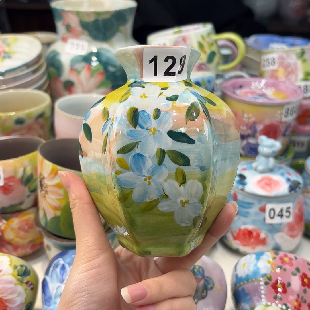 瓷片兔兔好可爱呀打