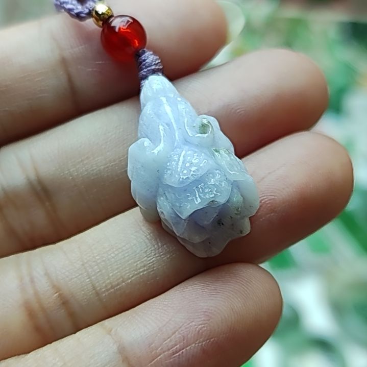 翡翠未镶嵌颈饰27  