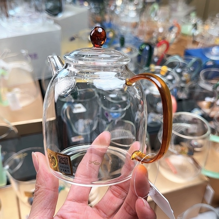 禾器琥珀色宴臣壶