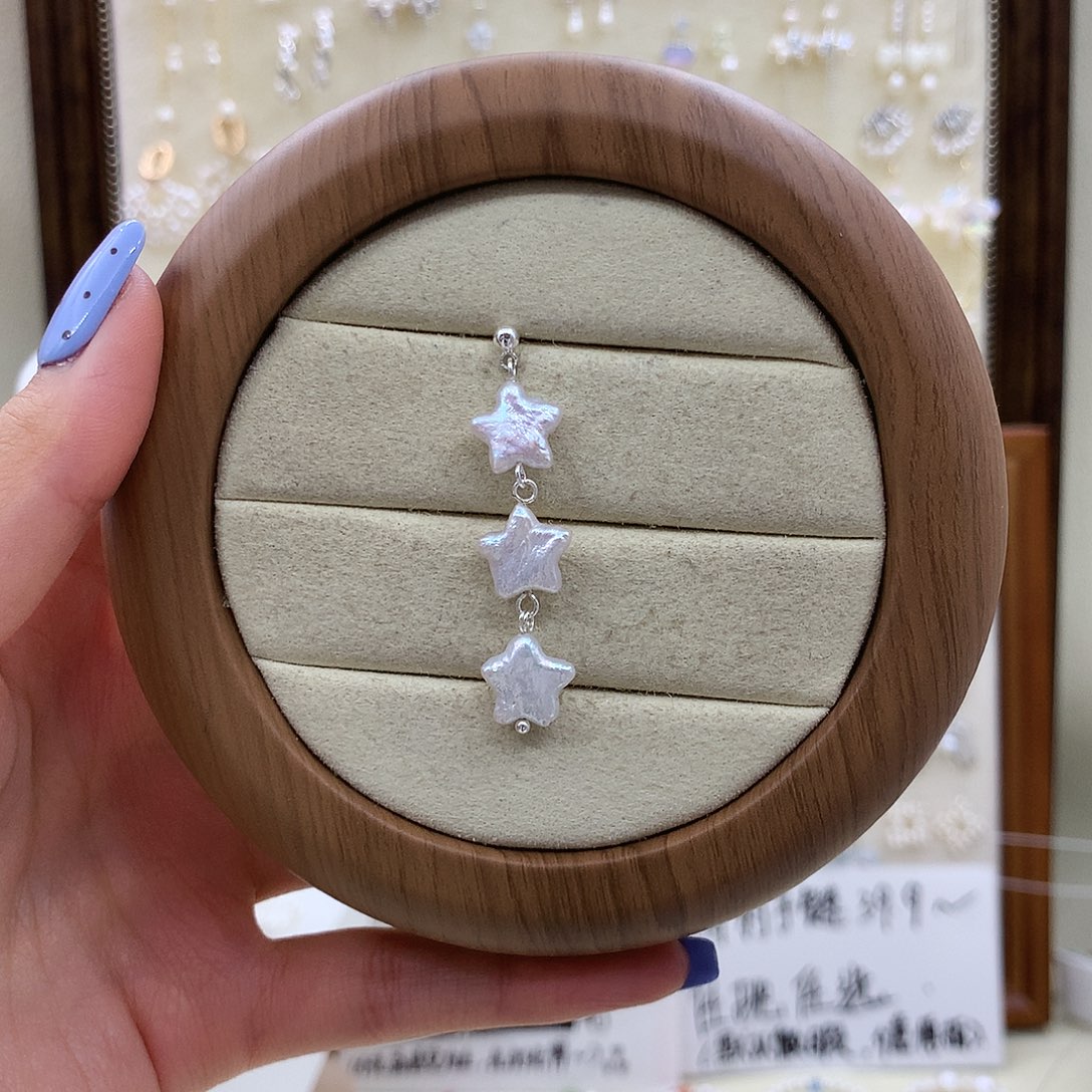 淡水珍珠银S925镶嵌耳饰
