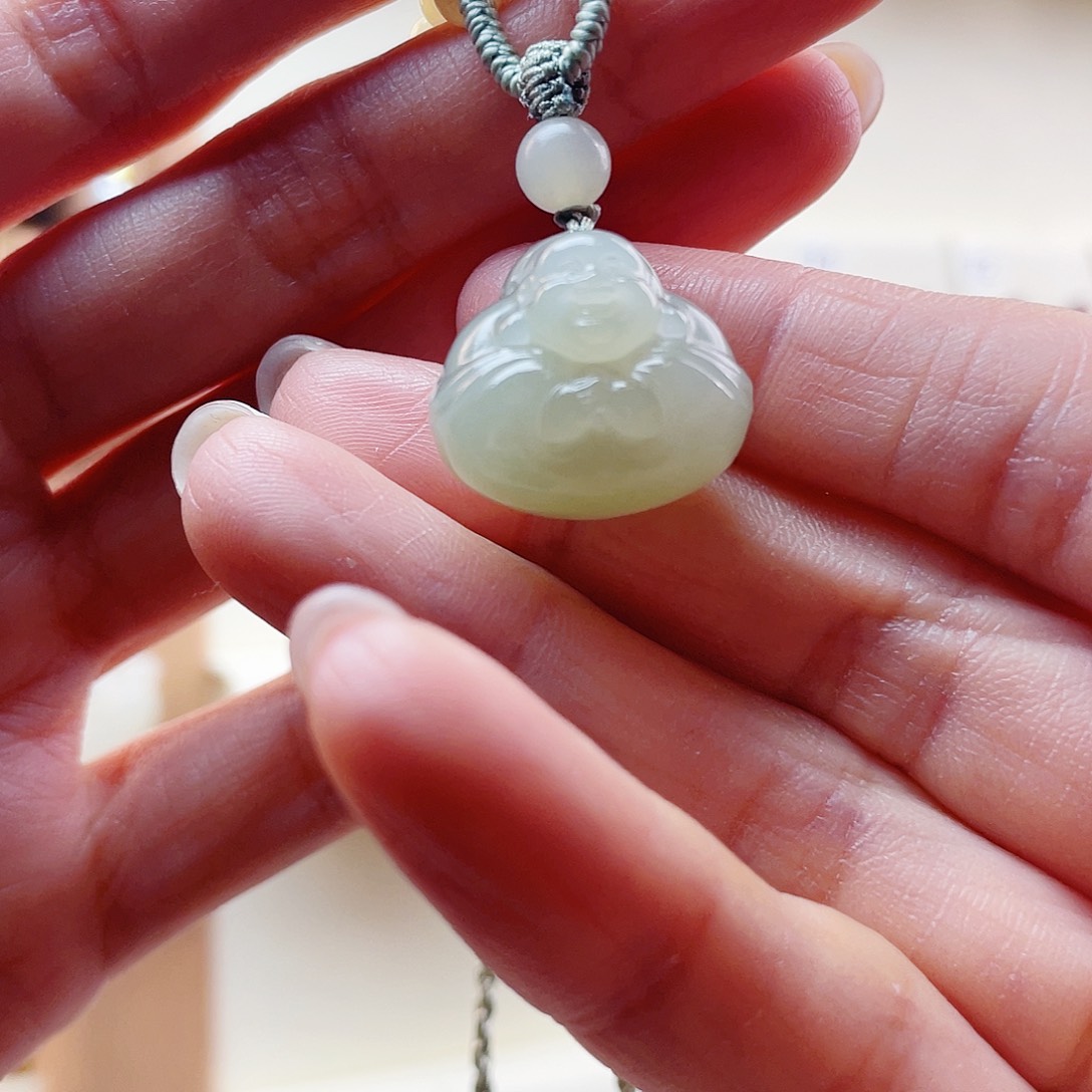 和田玉未镶嵌吊坠(赠链)