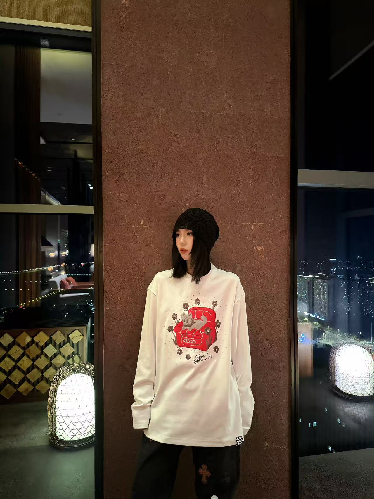 2578GOOD 2025FW 贴皮毛巾绣烫钻小狗时尚长袖 男女同款