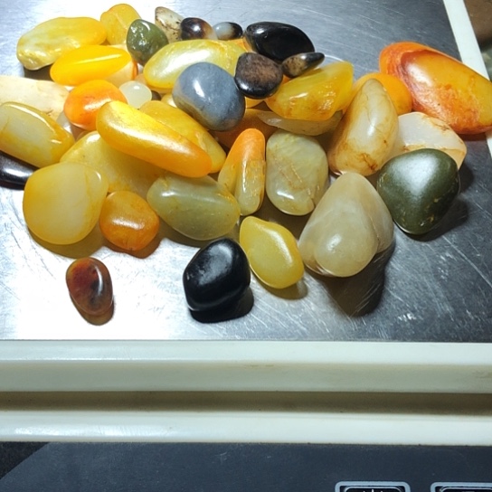 新疆和田原石石头陶