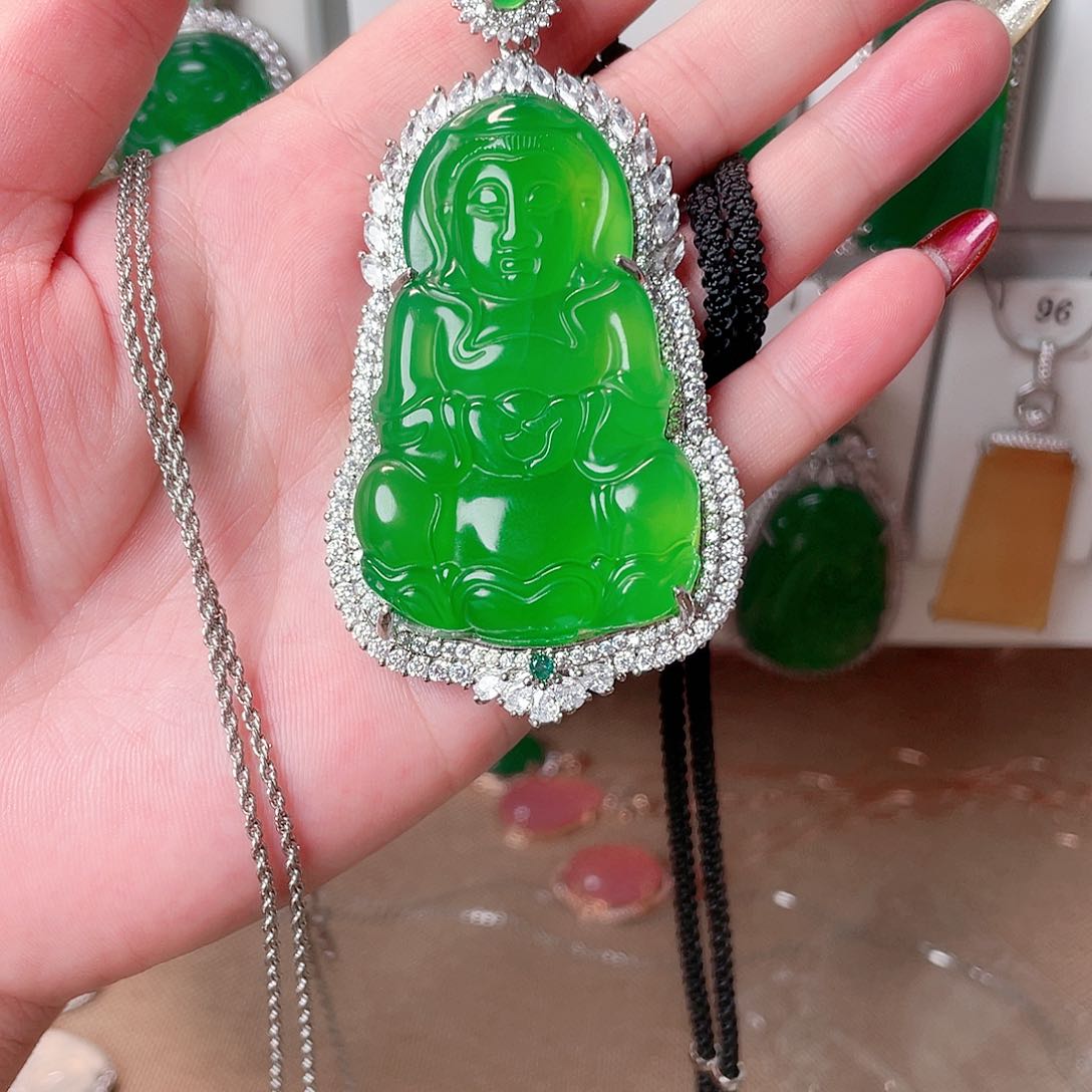 玛瑙/玉髓吊坠(赠链)未镶嵌