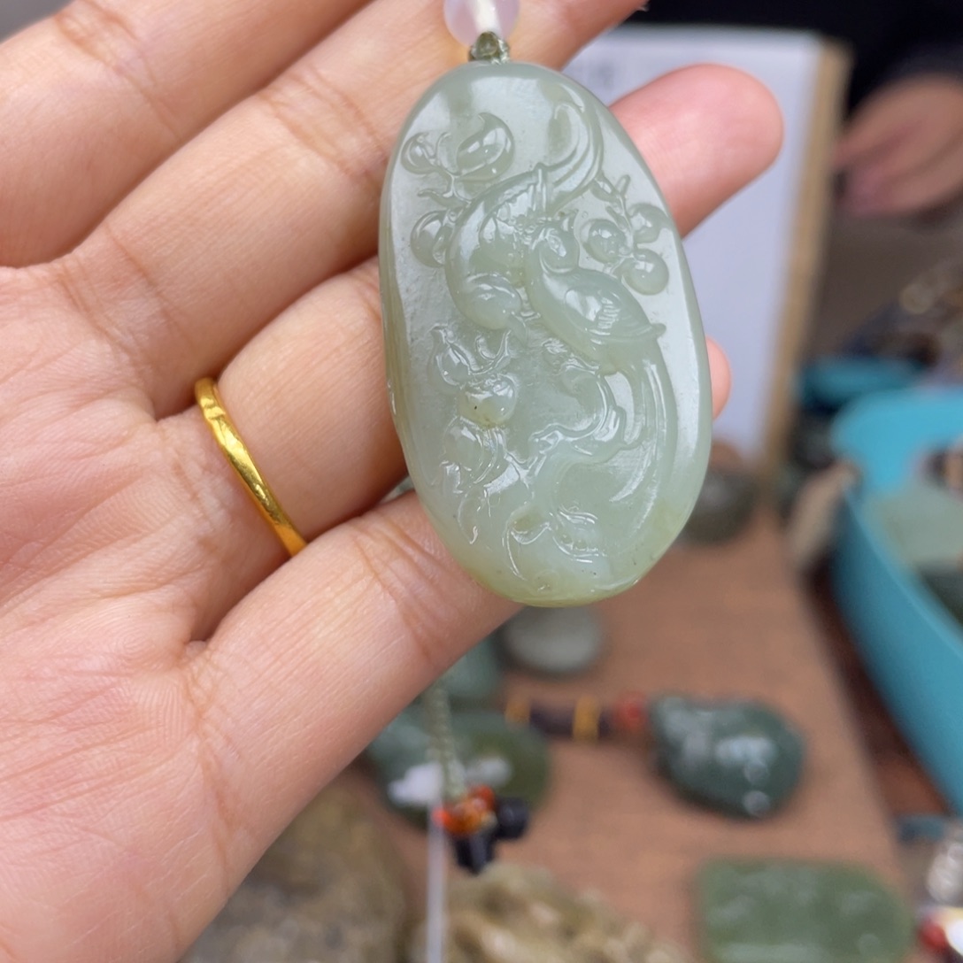 和田玉颈饰未镶嵌