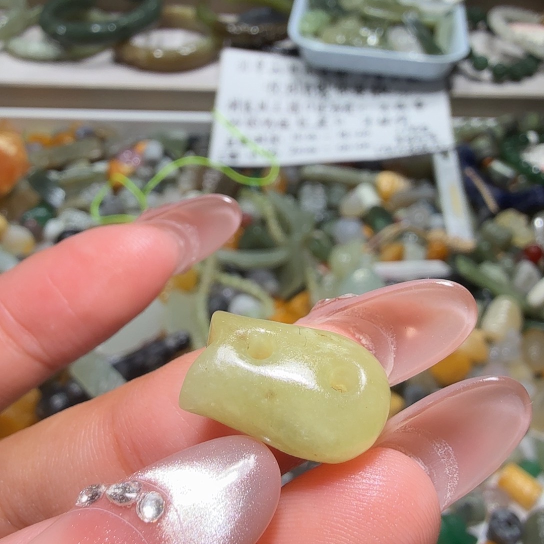 和田玉未镶嵌珠宝奇石