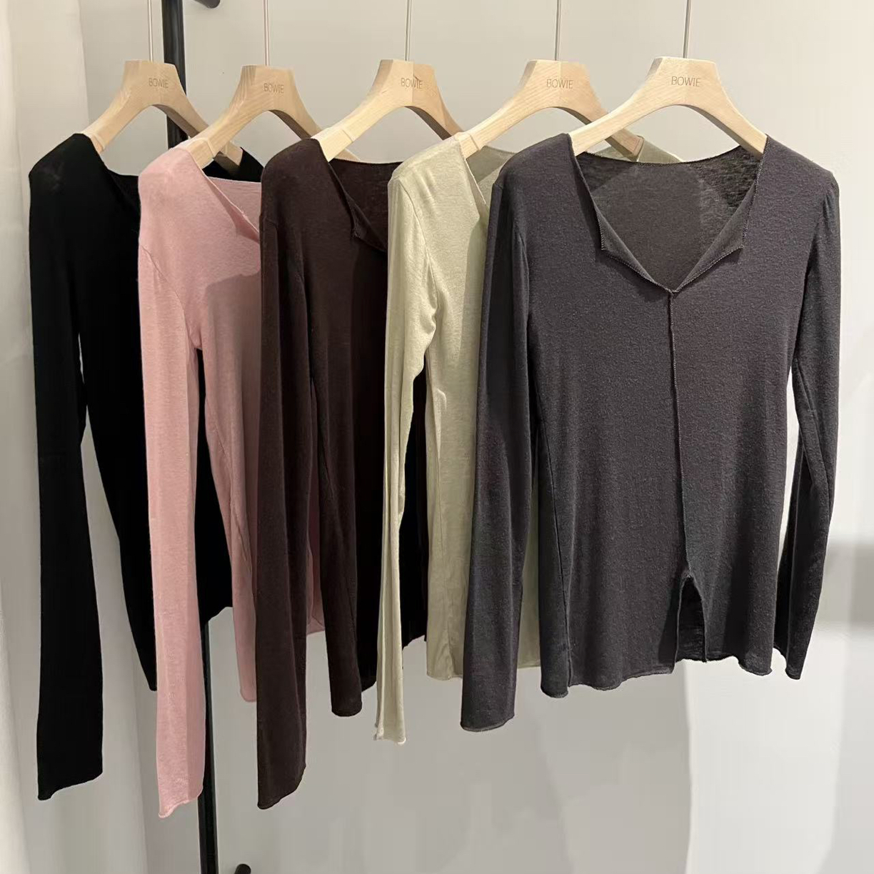 【by兜兜韩国代购】2025112513 BOWIE 折扣v领打底 NO退NO换