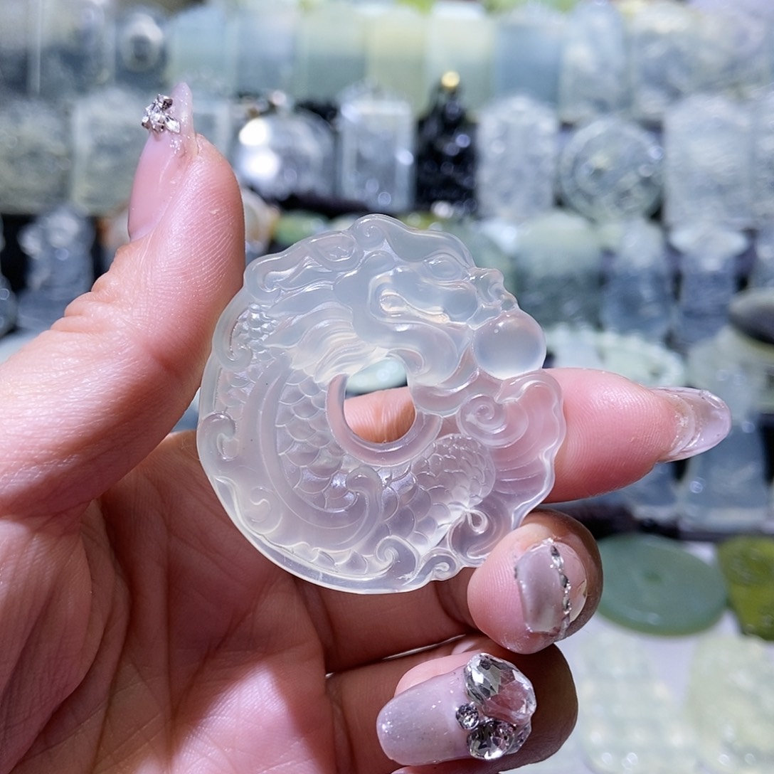 岫玉吊坠未镶嵌吊坠