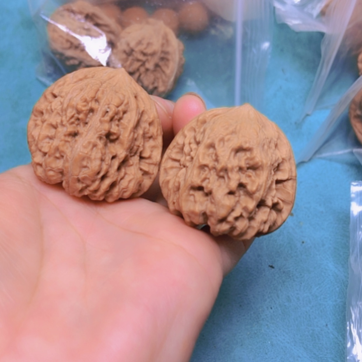 【闪购商品】摆件核桃39平谷凹底修尖出油