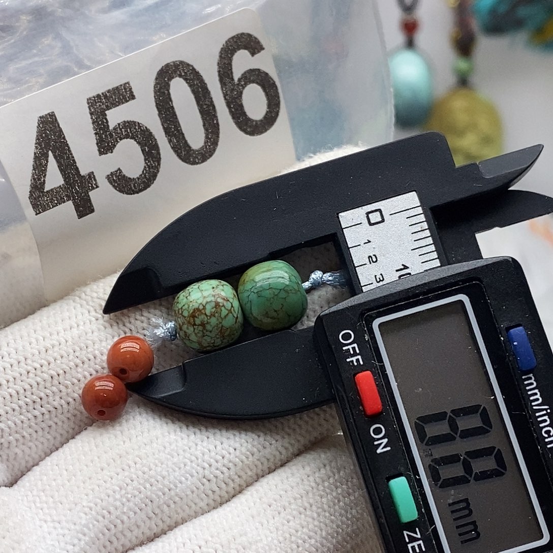 颈饰未镶嵌南红玛瑙