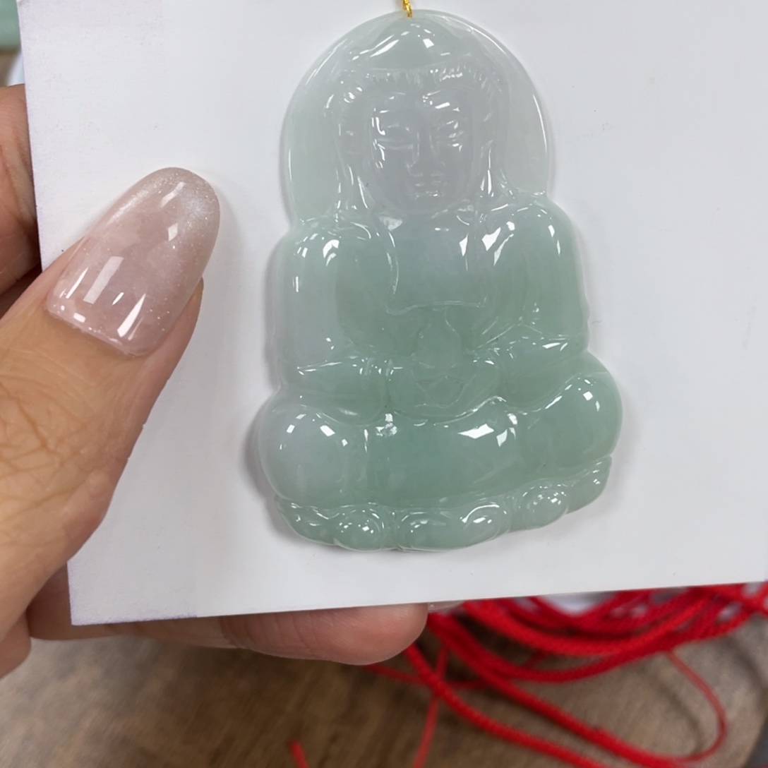 翡翠未镶嵌颈饰观音