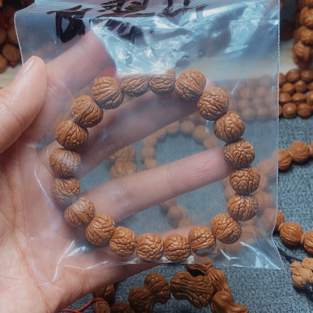 ღ***࿐吊坠桃核 桃枭手串1