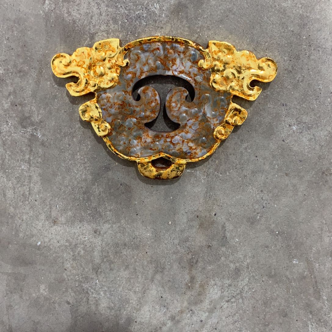 透闪石质玉未镶嵌挂件