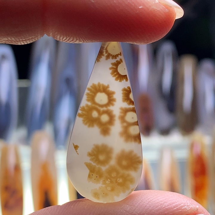 玛瑙/玉髓颈饰未镶嵌79