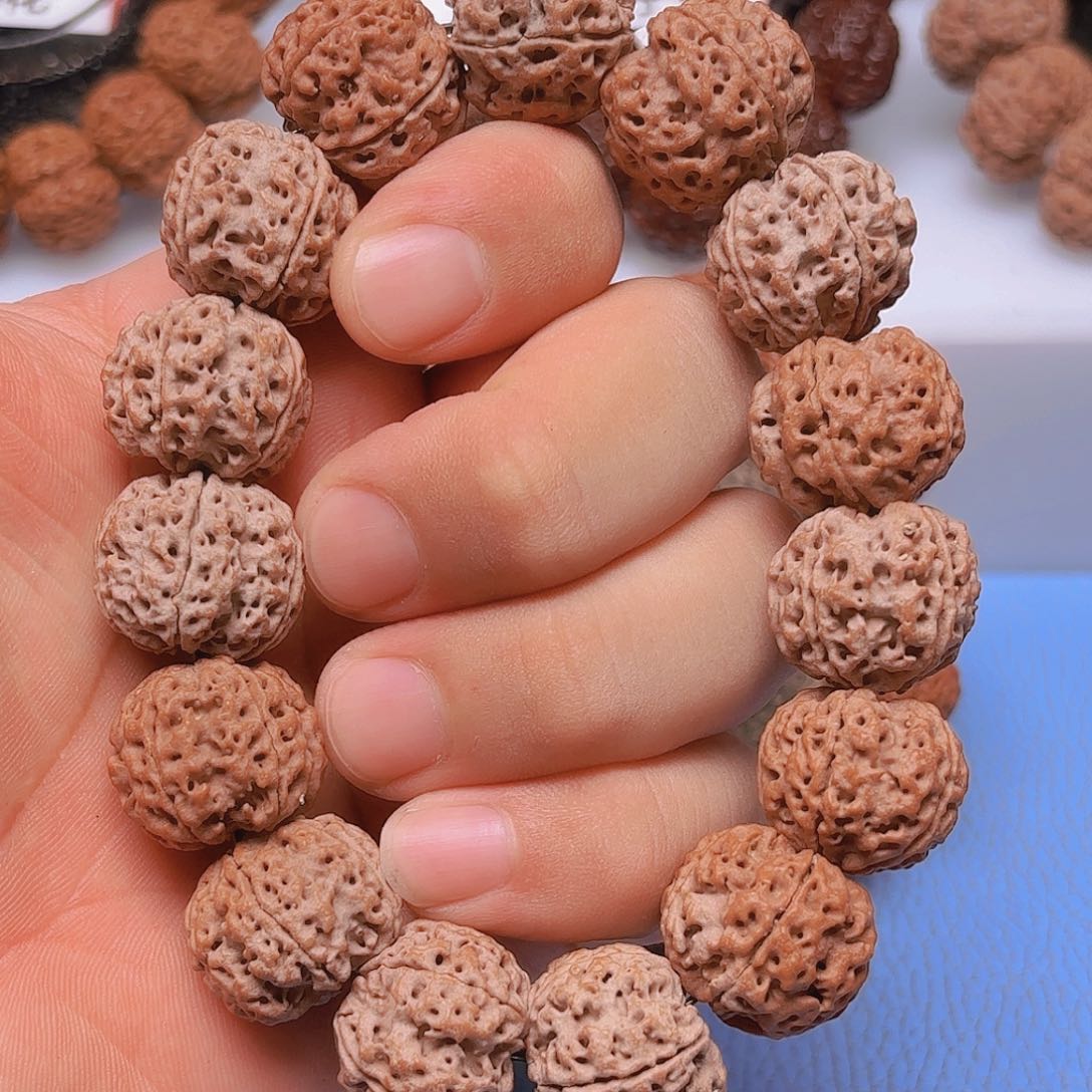 金刚菩提手串259/22mm安娜梅花