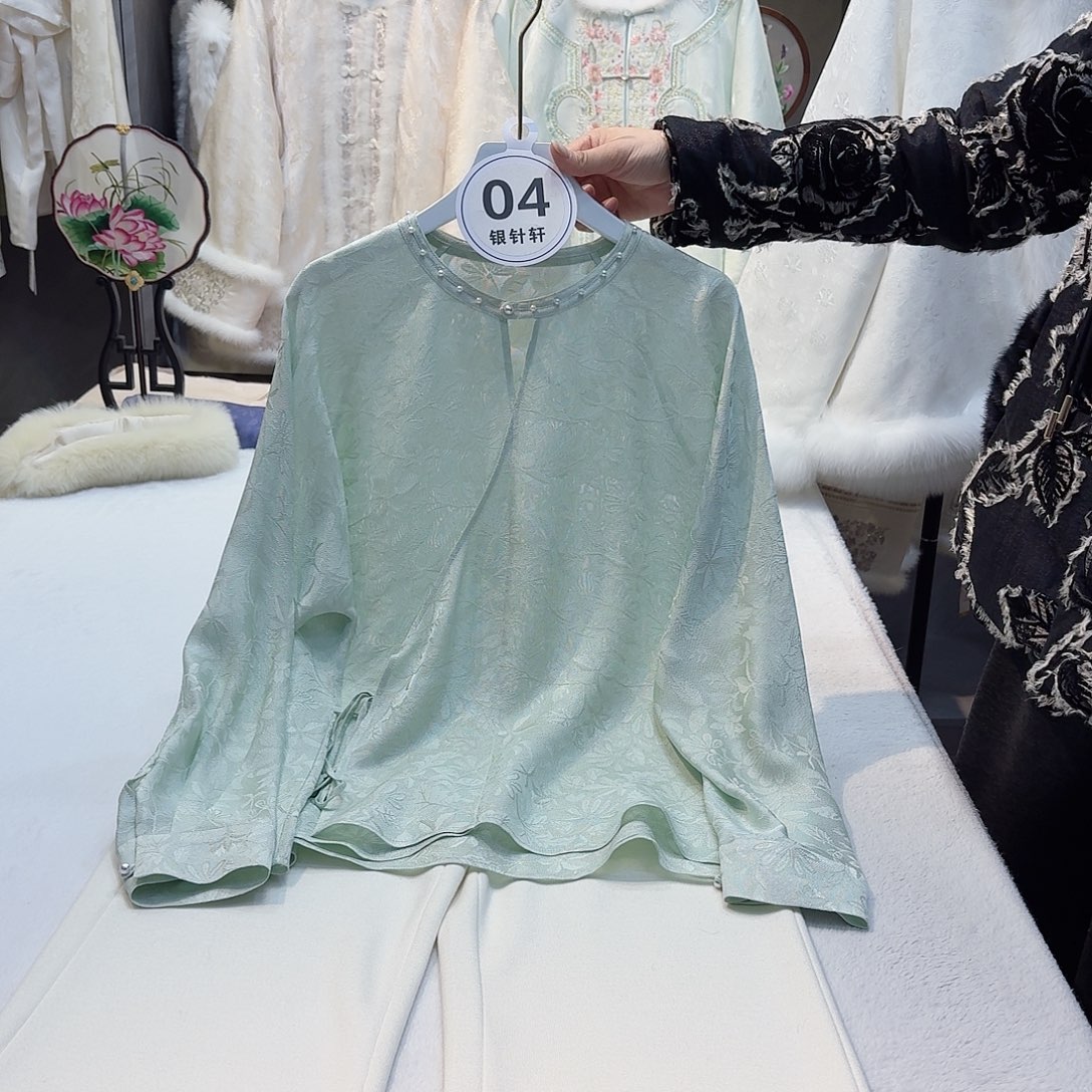 妮****非遗传承人的精神风貌