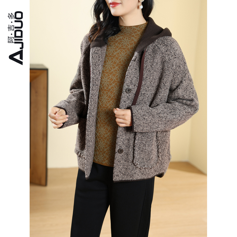 阿吉多A63002连帽外套女小个子流苏拼接时尚微胖妈妈显瘦高级上衣