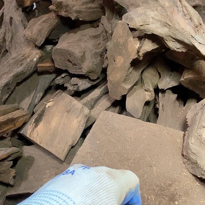 林***木贡木把件我们都市的喧嚣