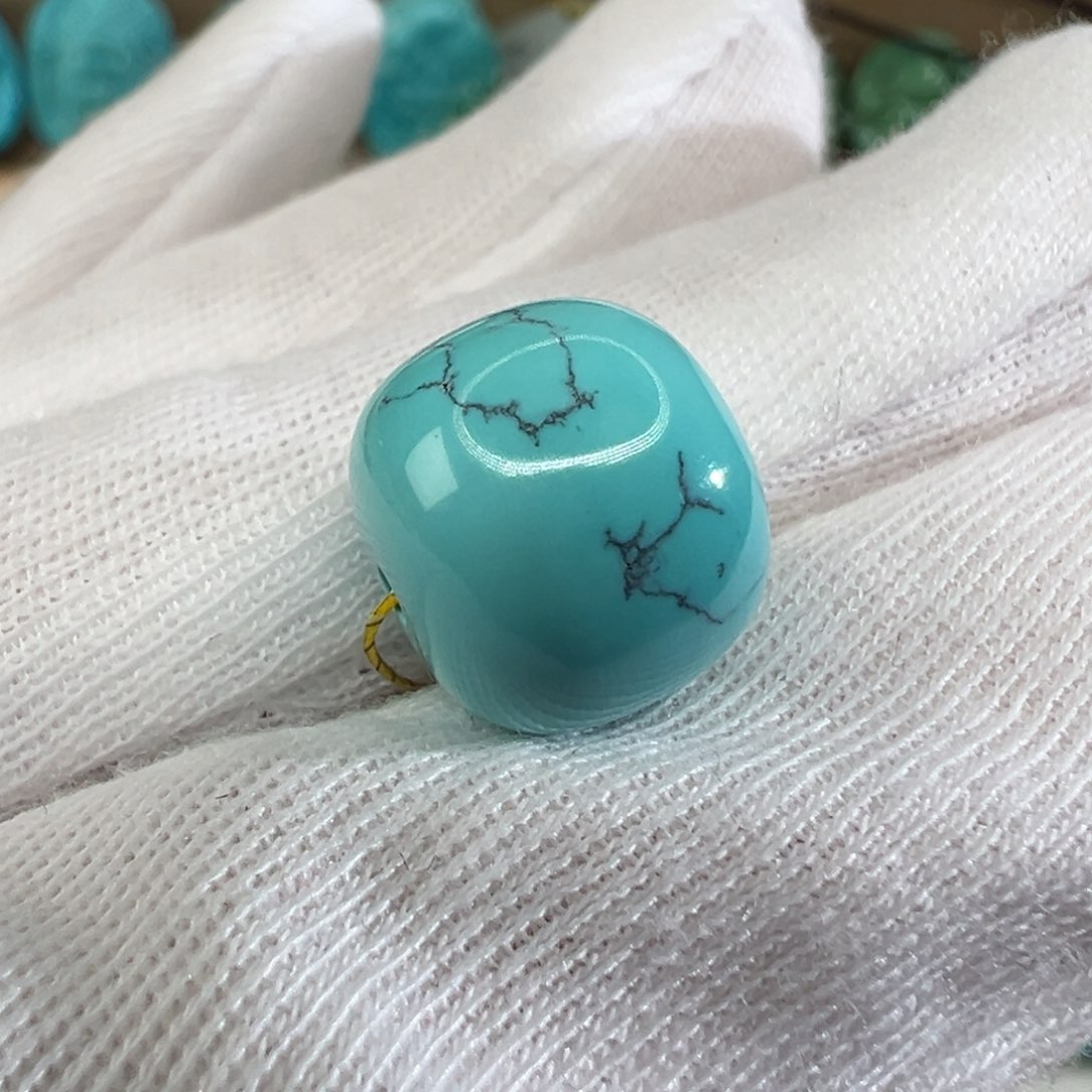 绿松石配饰未镶嵌