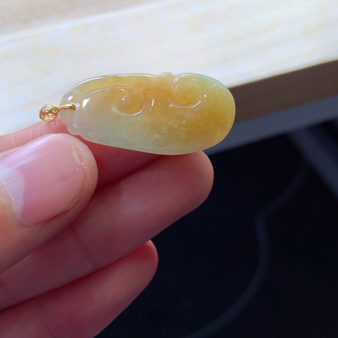 翡翠颈饰18K金镶嵌吊坠