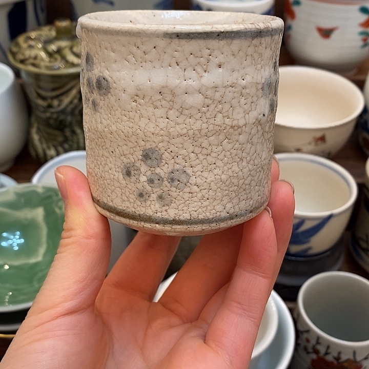    中古物品默认微瑕，谨慎参拍，满18包邮！
