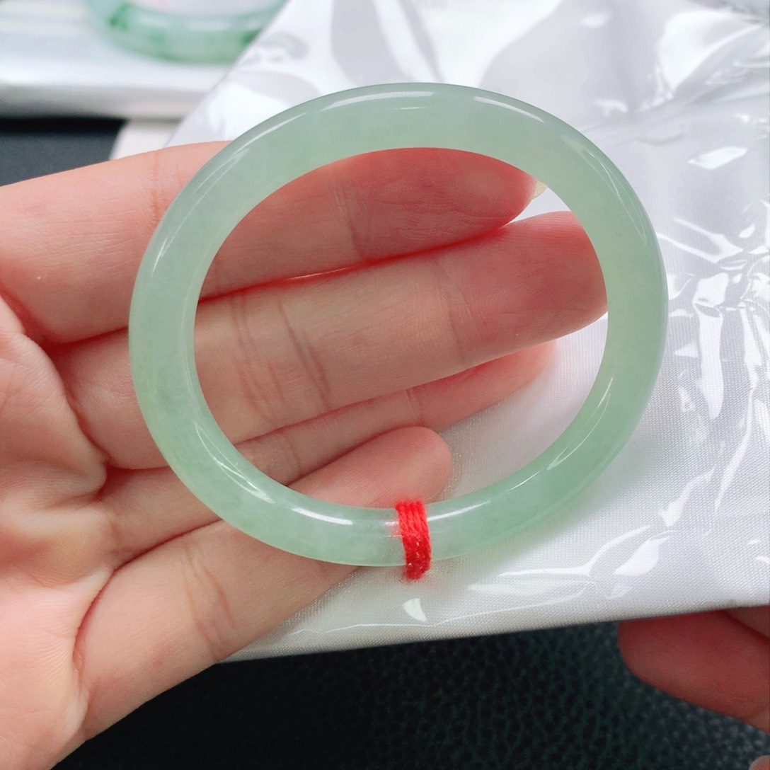 未镶嵌手镯翡翠50贵妃