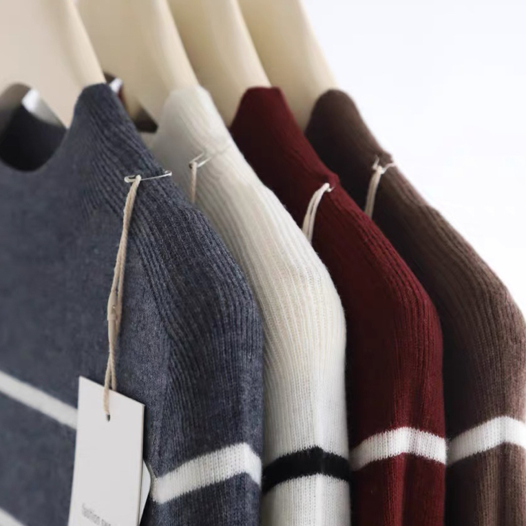 蜜娜  555打底衫