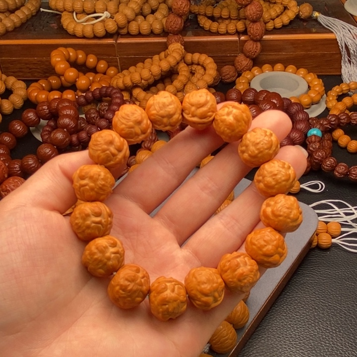 猴头核桃吊坠老****点蟾王