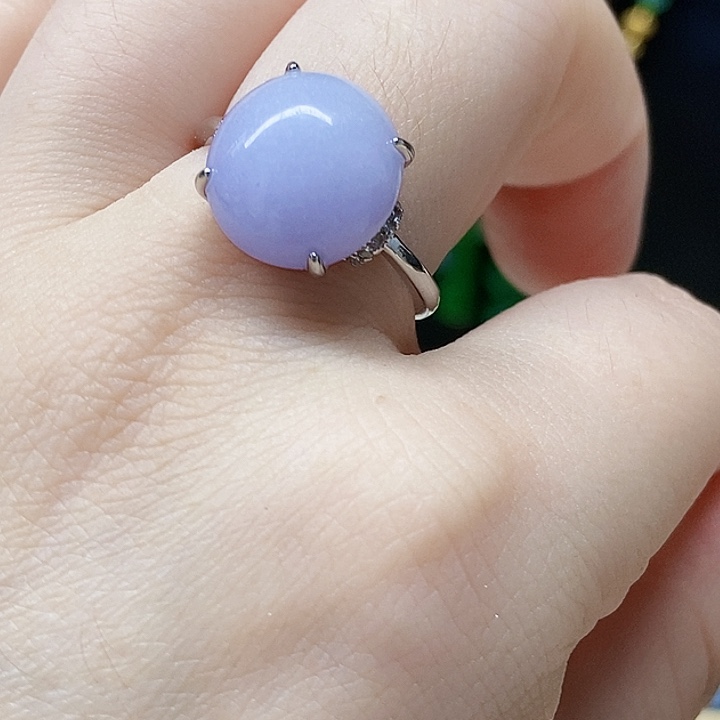 翡翠未镶嵌颈饰戒指