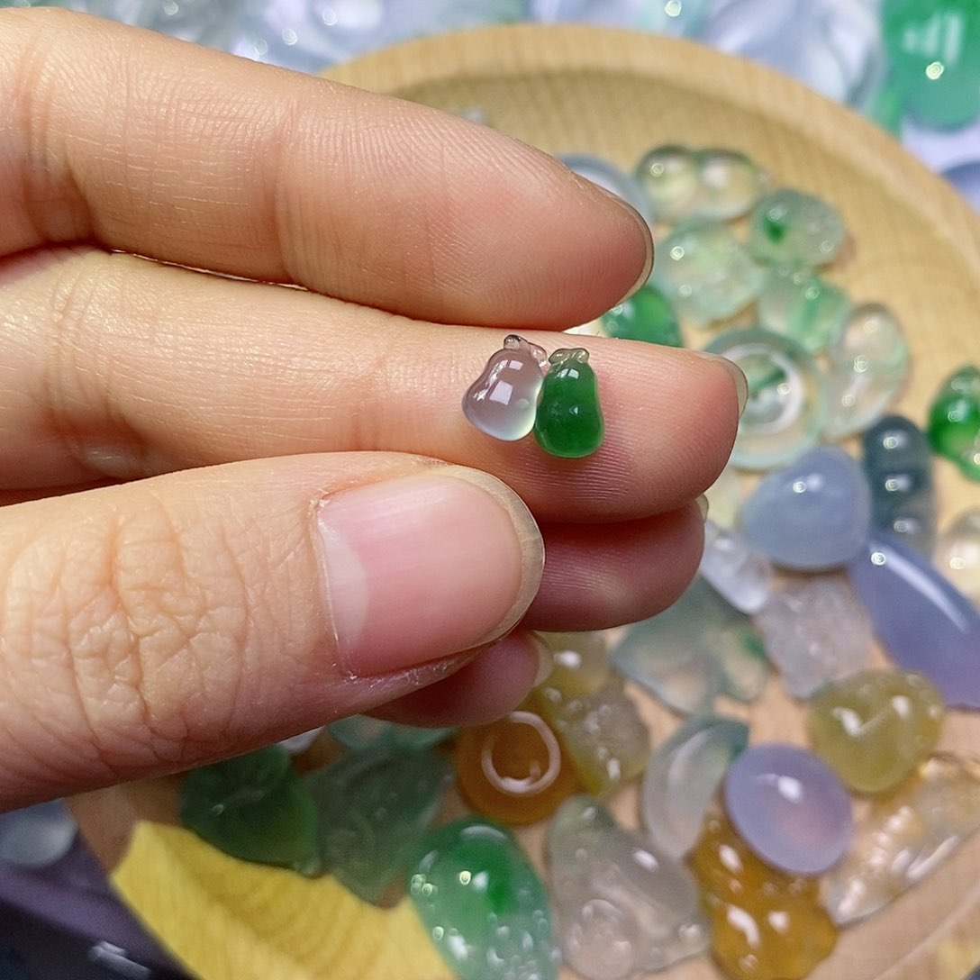 定制翡翠未镶嵌j****胡翡翠