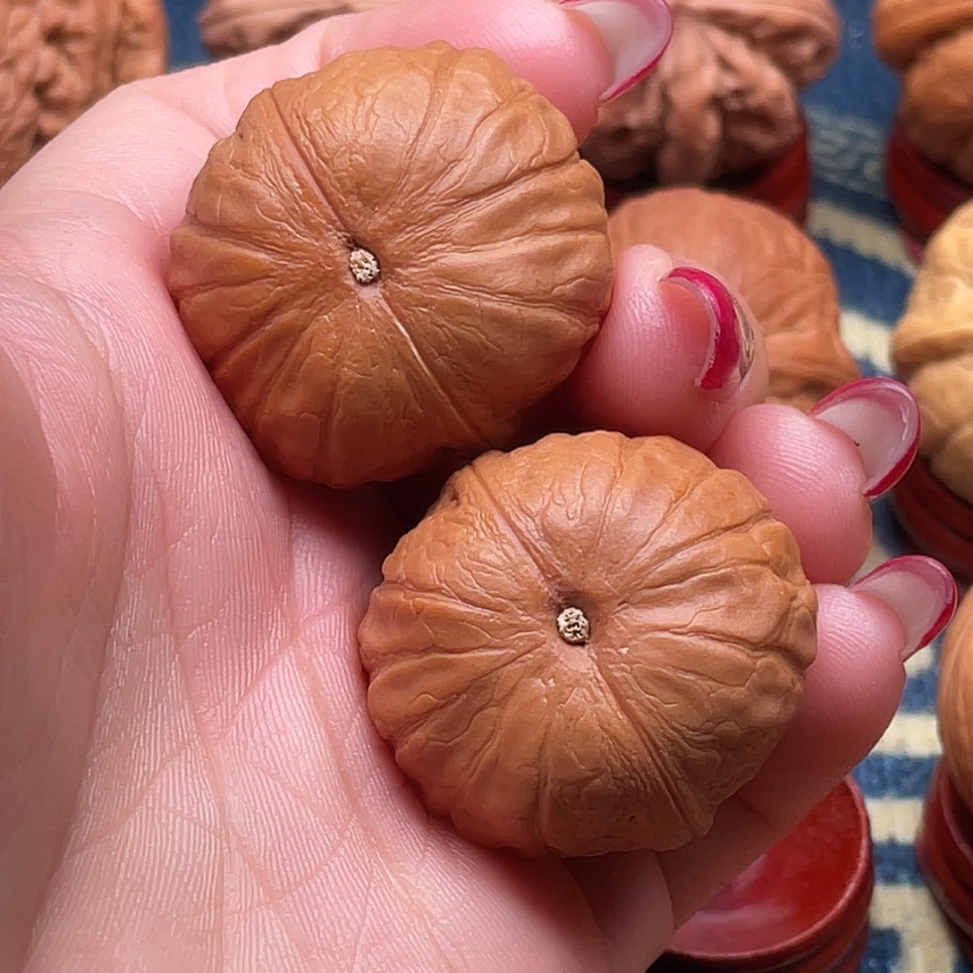 文玩核桃把件精品小石头
