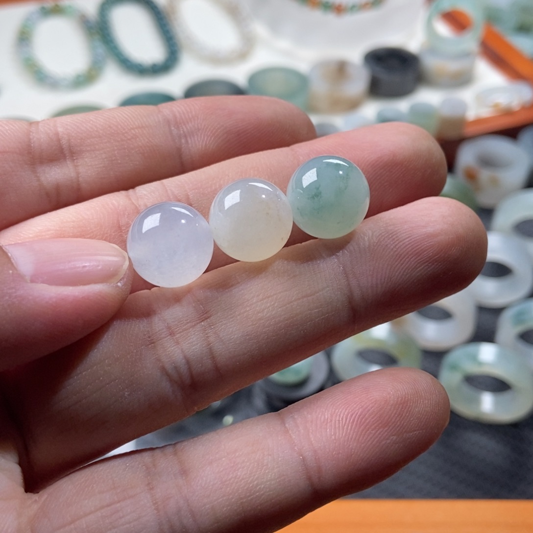 未镶嵌定制翡翠大***尘全部改成12.1