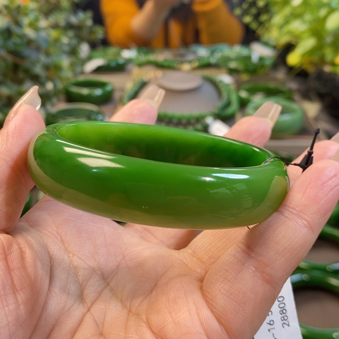 和田玉（碧玉）手镯未镶嵌