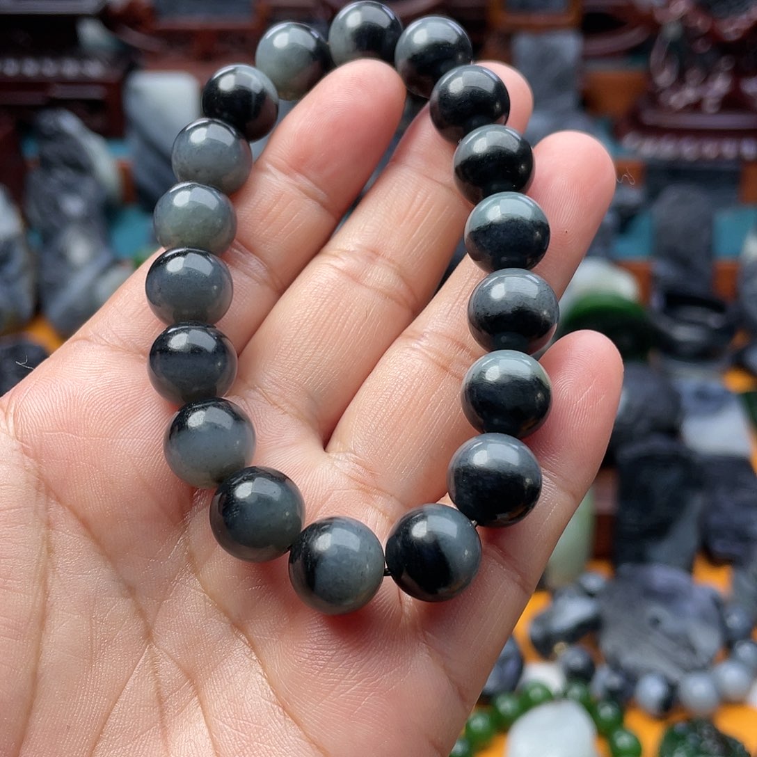 W***H和田玉未镶嵌手串