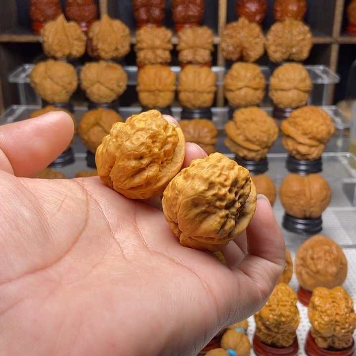 桃核吊坠4金玉满堂