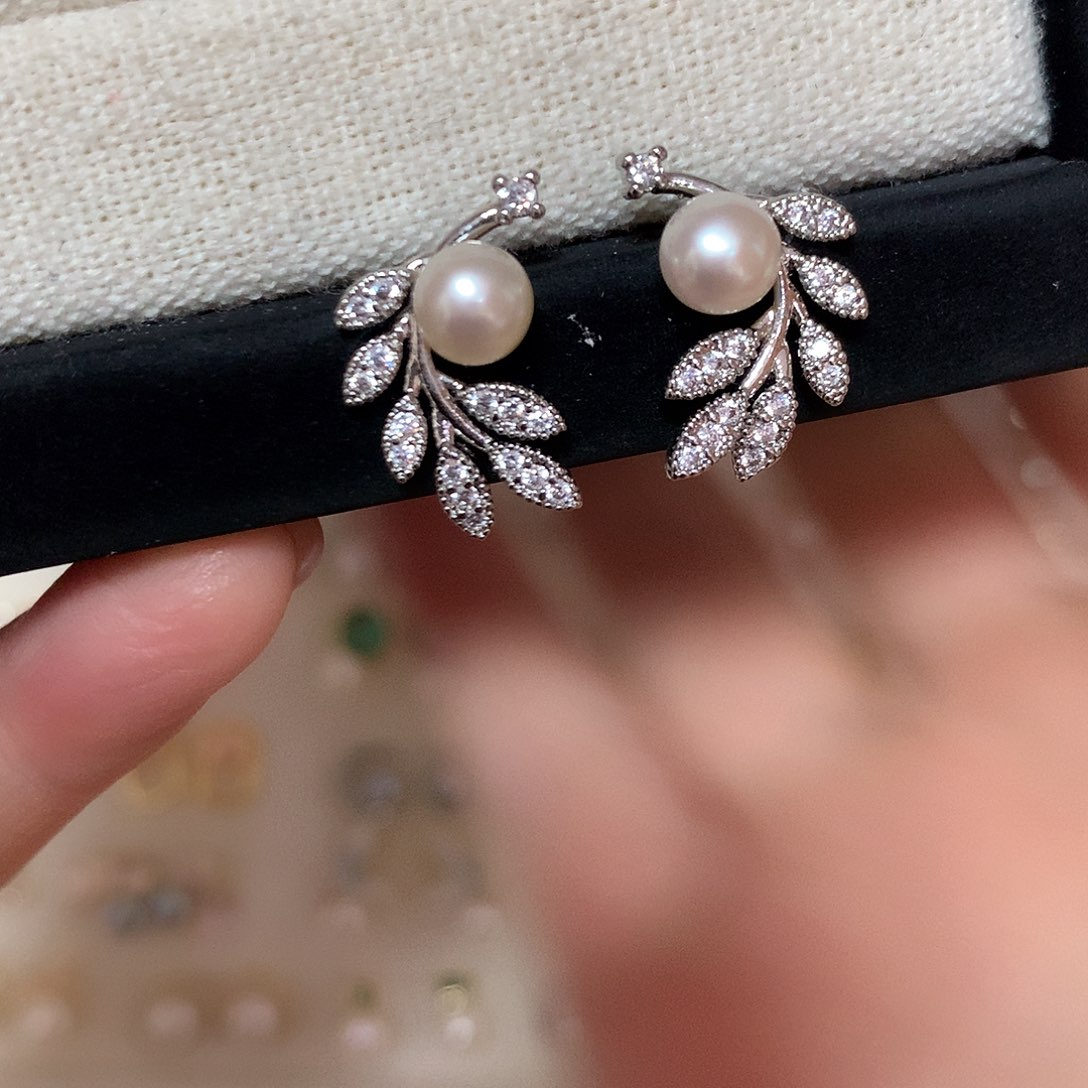 淡水珍珠耳饰合金