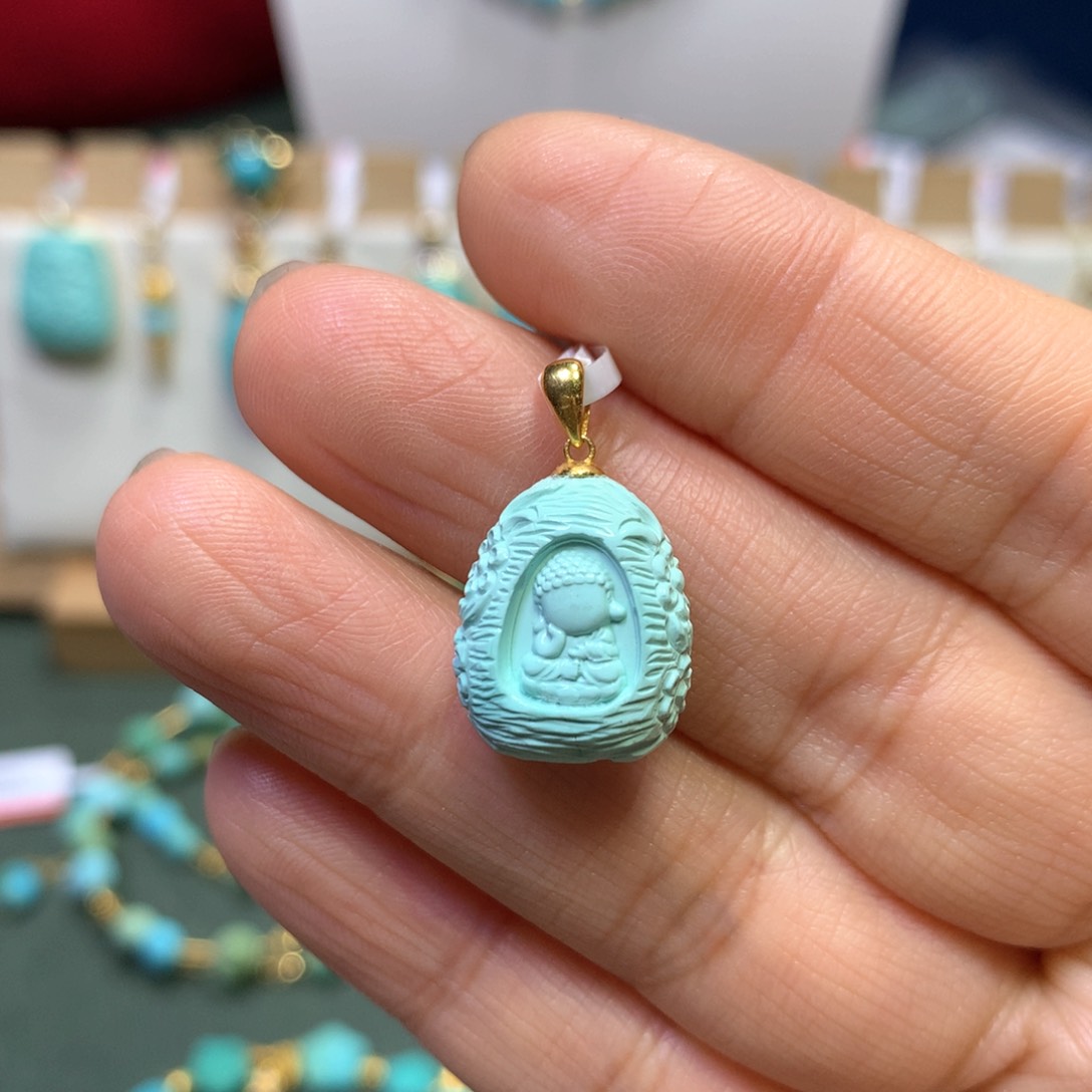 绿松石挂件18K金镶嵌