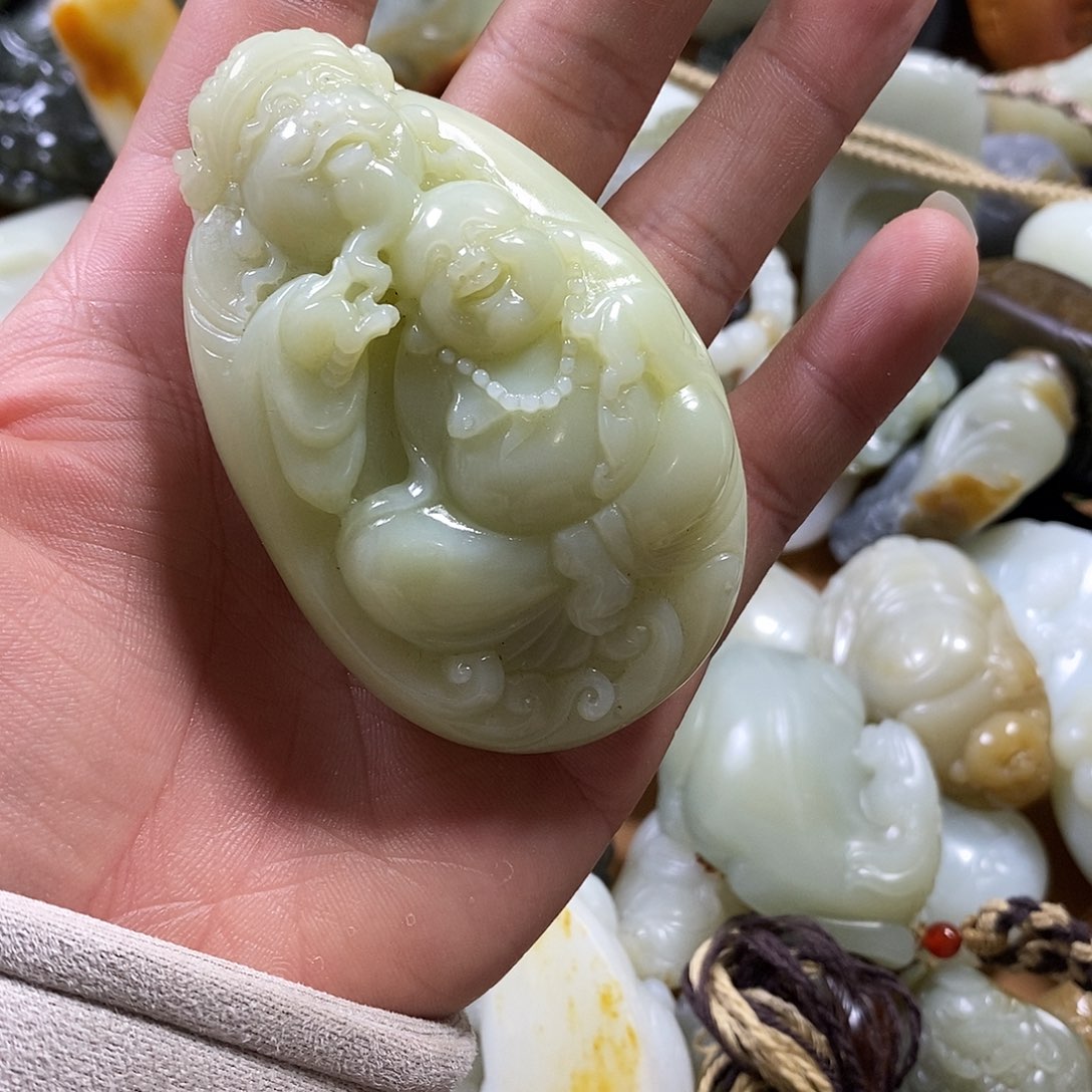 和田玉（糖玉）挂件未镶嵌老****俊