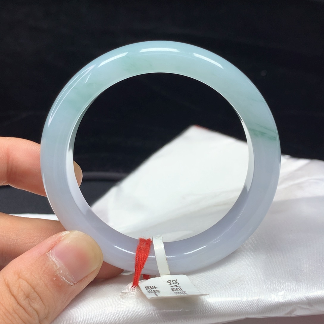 翡翠手镯（圆镯）未镶嵌53.6