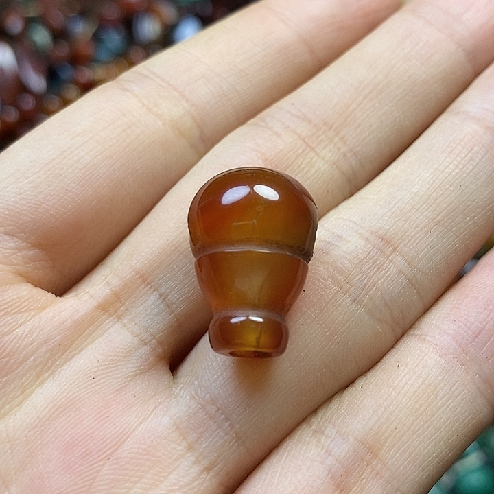 未镶嵌颈饰玛瑙/玉髓奋*