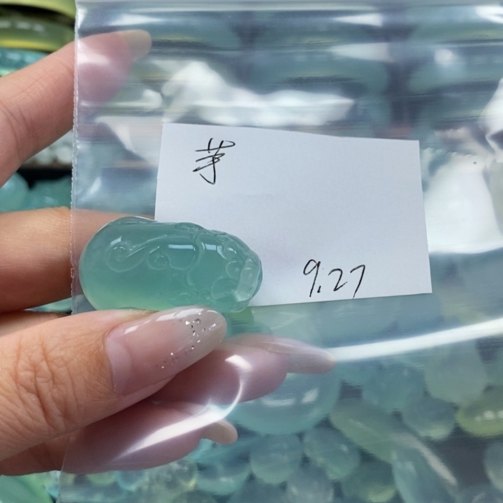 未镶嵌蛇纹石玉手镯芋*