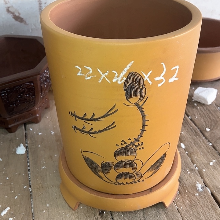 红陶紫砂工艺厂……紫砂工艺厂