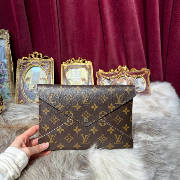 95新 LouisVuitton/路易威登 全原装信封包2018年LY0046
