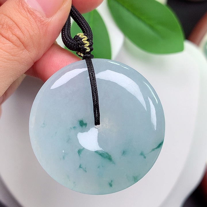 颈饰未镶嵌翡翠平安扣 39.8x5.9mm